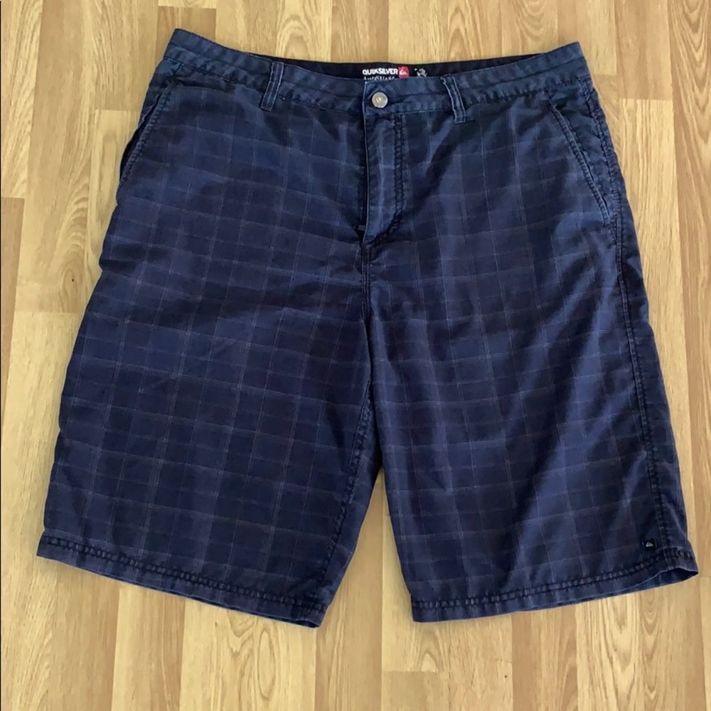 Quicksilver shorts